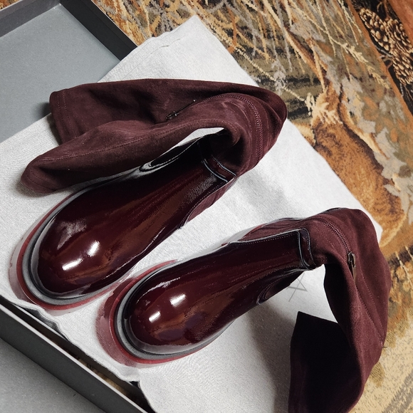 SALE  Aquatalia boots. - Picture 14 of 17